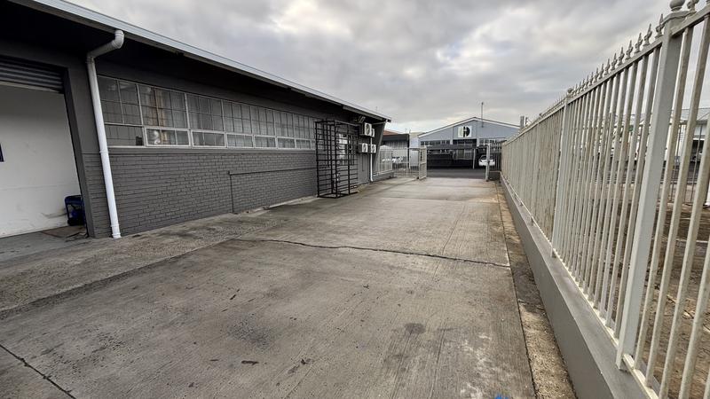 To Let commercial Property for Rent in Paarden Eiland Western Cape